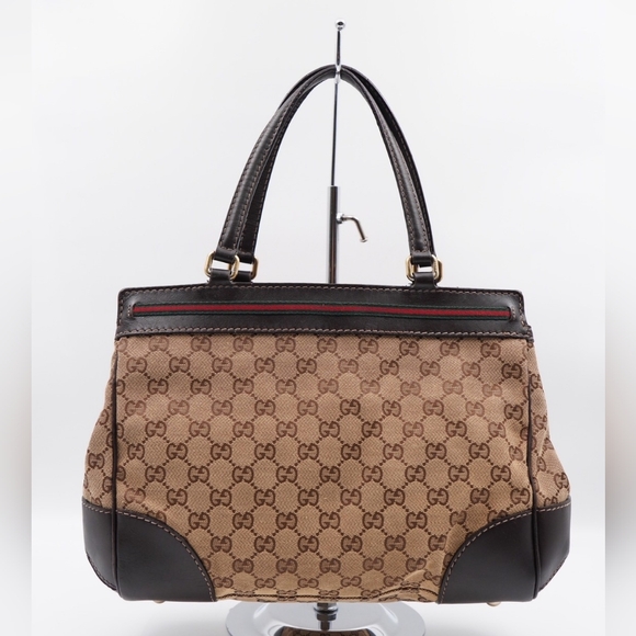 ❌️❌️SOLD❌️❌️CB18 ❤️ Gucci GG Canvas Mayfair Tote - Picture 4 of 15